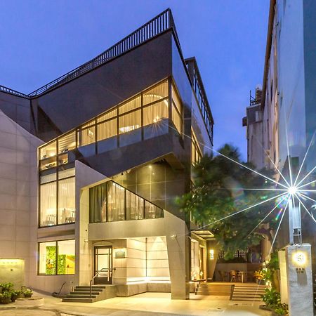 לינה וארוחת בוקר 墾丁耳東華苑erdong Manor מראה חיצוני תמונה